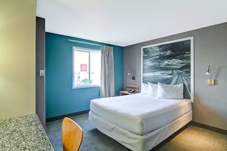 Home Inn Express - Medicine Hat,Alberta>>Medicine Hat,2 star