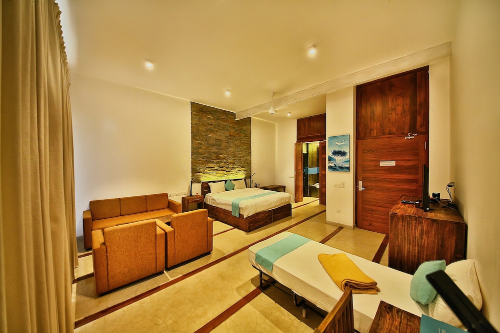 r degrees ambalangoda