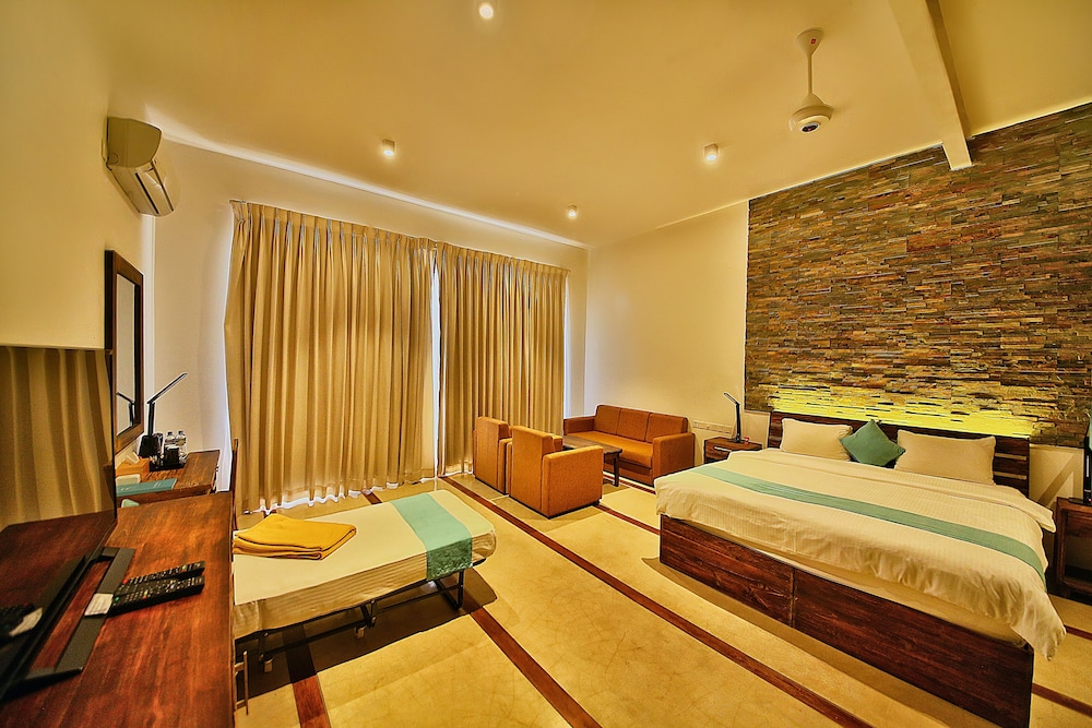 r degrees ambalangoda