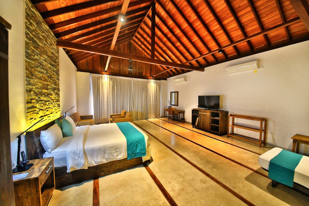 r degrees ambalangoda