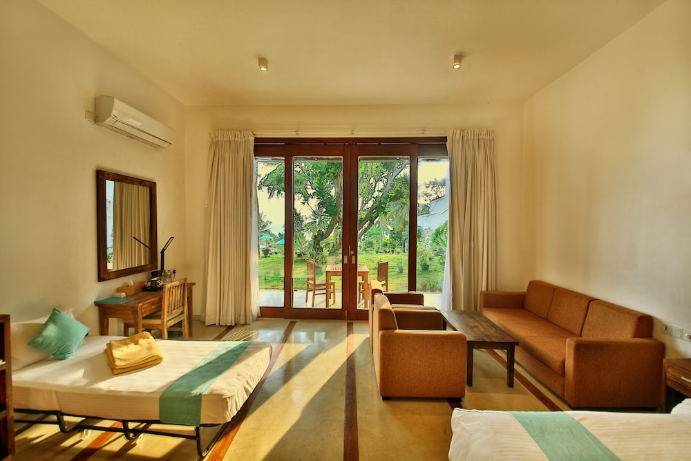 r degrees ambalangoda