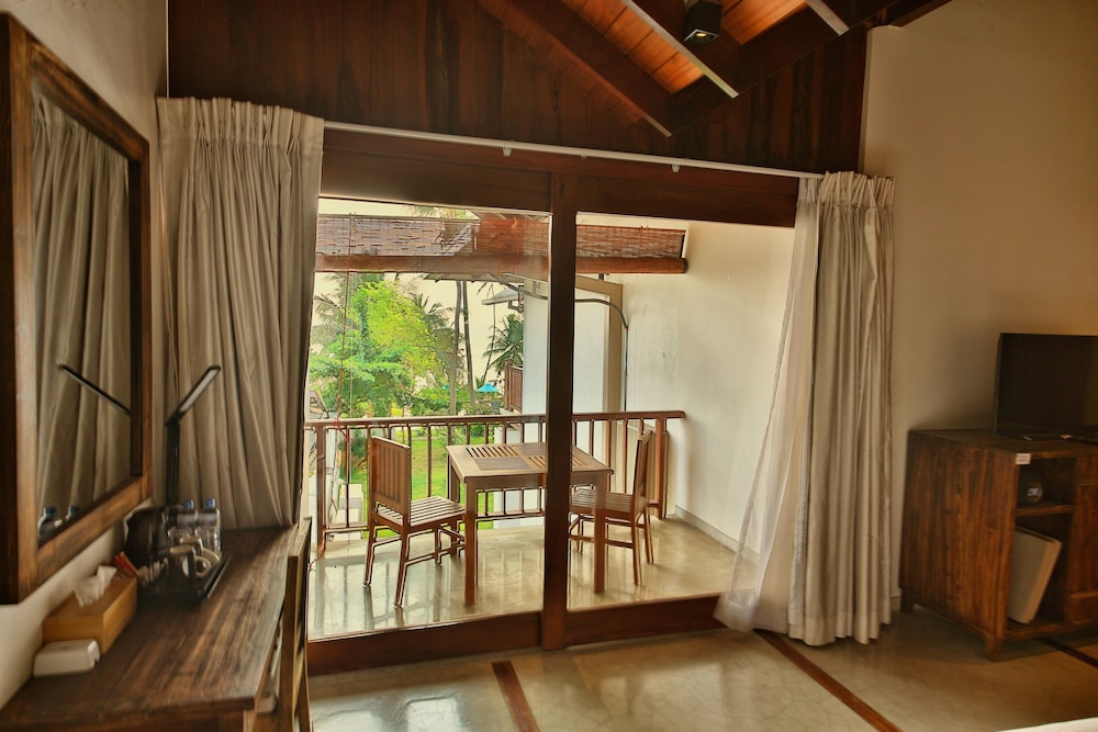 r degrees ambalangoda