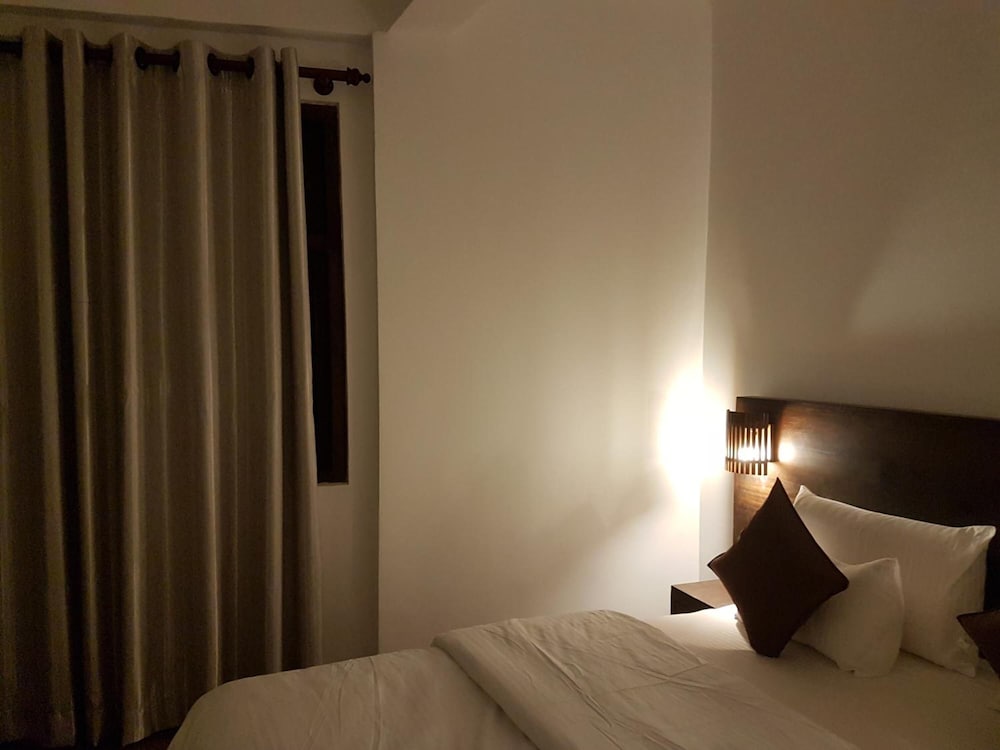 manudi glenfallsedge rest