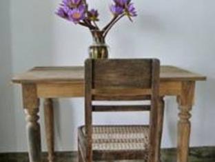 Lara's Place Unawatuna,Habaraduwa>>Galle,3.5 star