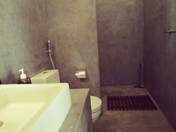 laras place unawatuna