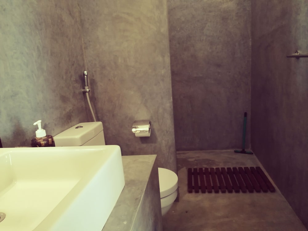 laras place unawatuna