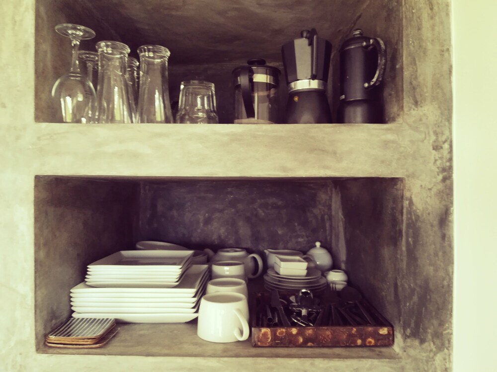 laras place unawatuna