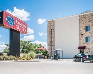 comfort suites farmington