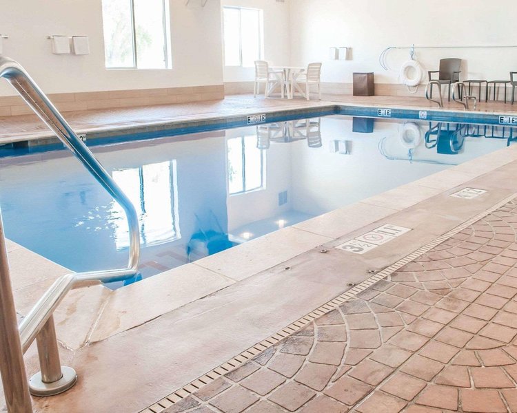 comfort suites farmington