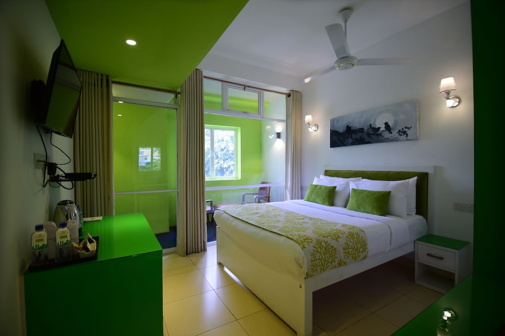 thilhara days inn