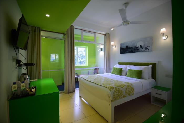 thilhara days inn