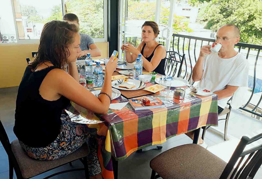 kandy city rooms and hostel