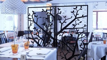 Auberge De La Foret,Loire-Atlantique>>Le Gavre,3 star