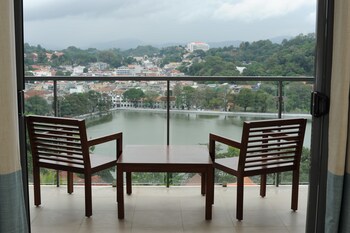 oak ray heritage hotel