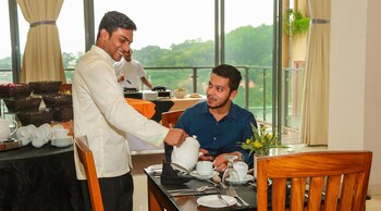 oak ray heritage hotel