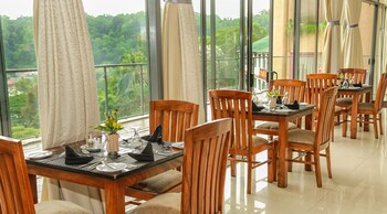 oak ray heritage hotel