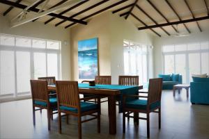 twenty two weligambay