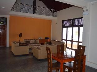 Dayanithi Guest House,Jaffna>>Chunnakam,3 star