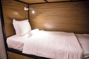 c1 colombo fort hostel