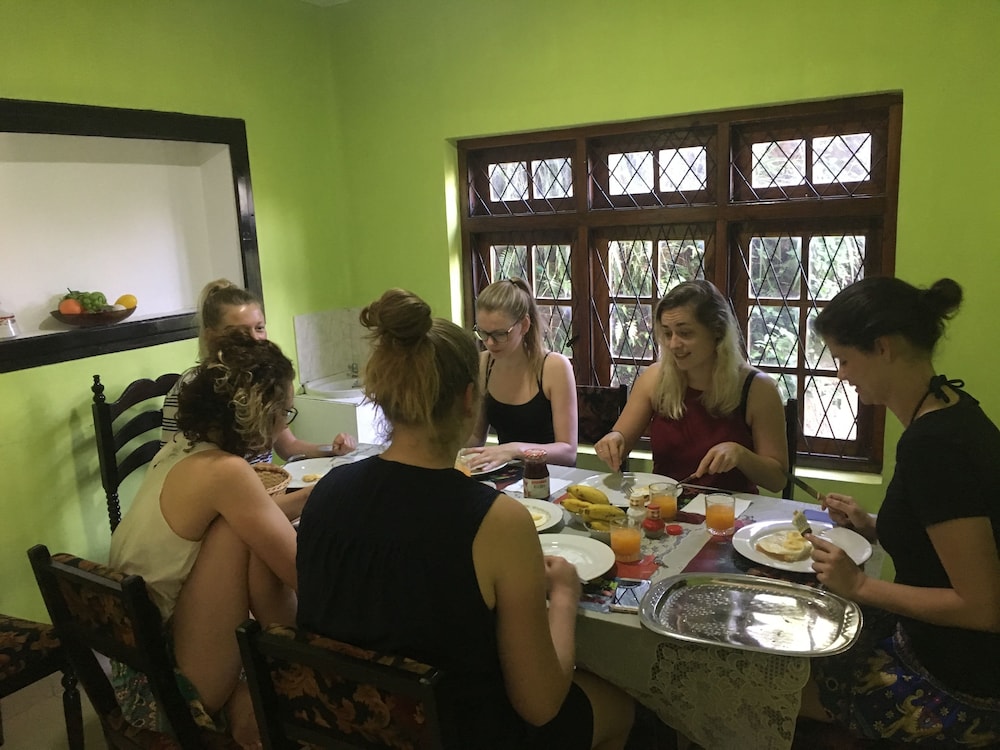 araliya holiday bungalow