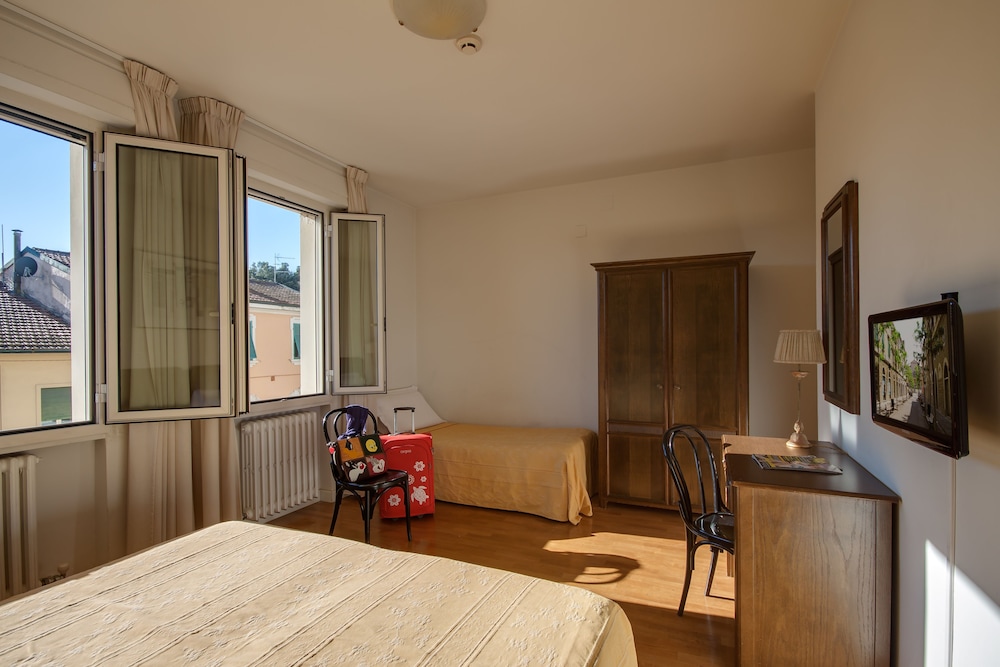 hotel la pace