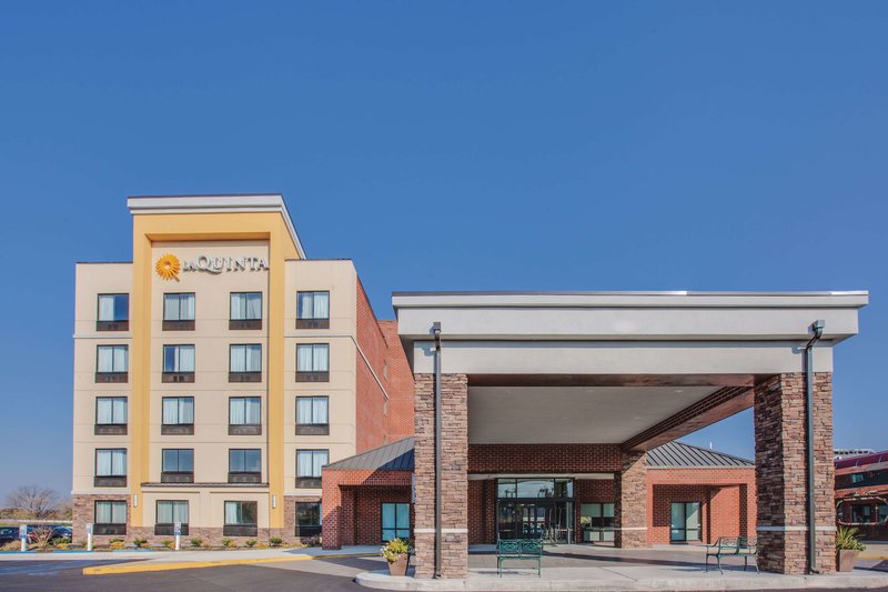 la quinta inn and suites by wyndham philadelphia airport