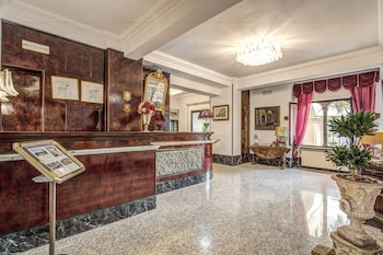 Hotel Castel Vecchio,Castel Gandolfo>>Ariccia,4 star