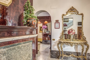 Hotel Castel Vecchio,Castel Gandolfo>>Ariccia,4 star