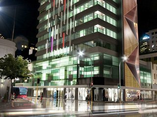 So/ Auckland,Kelston>>Auckland,5 star