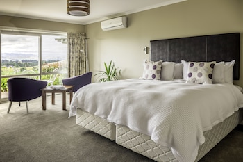 ribbonwood country house