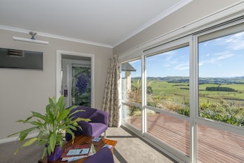 ribbonwood country house