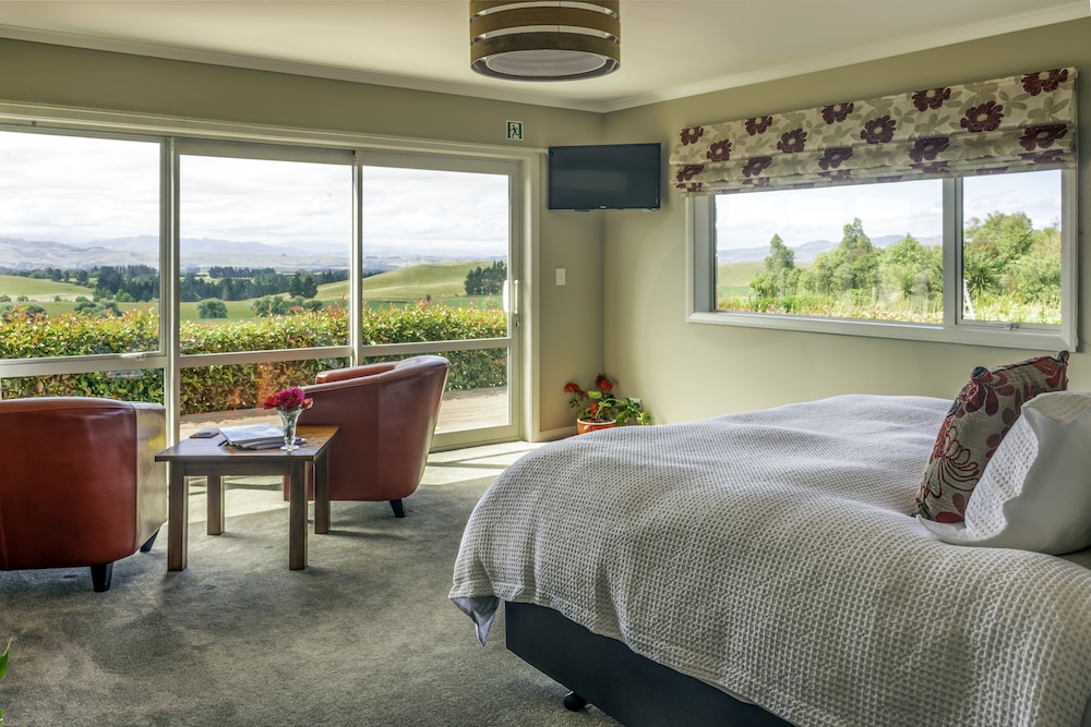 ribbonwood country house