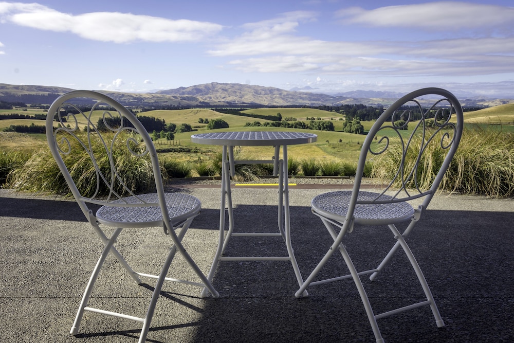 ribbonwood country house