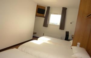 Brit Hotel La Bonne Etape,Evreux>>Eure,2 star