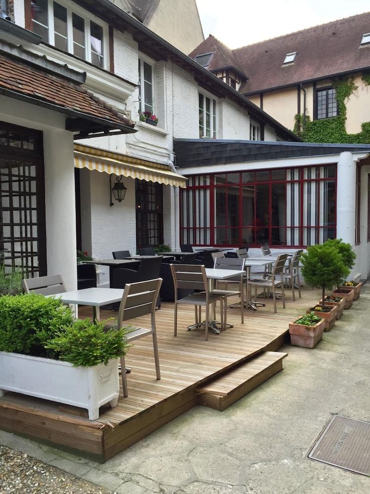 hotel de normandie