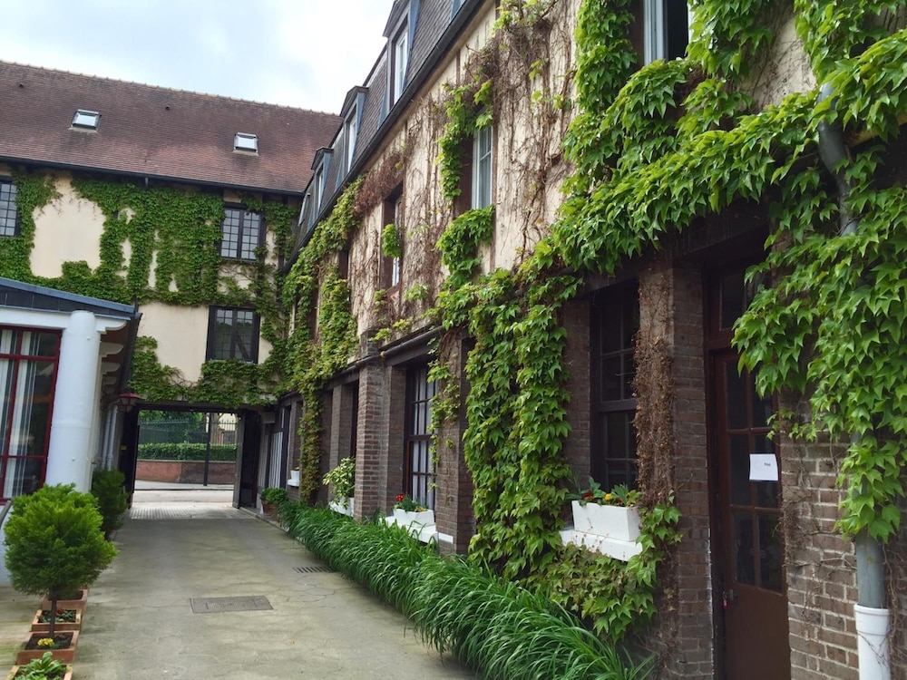 hotel de normandie
