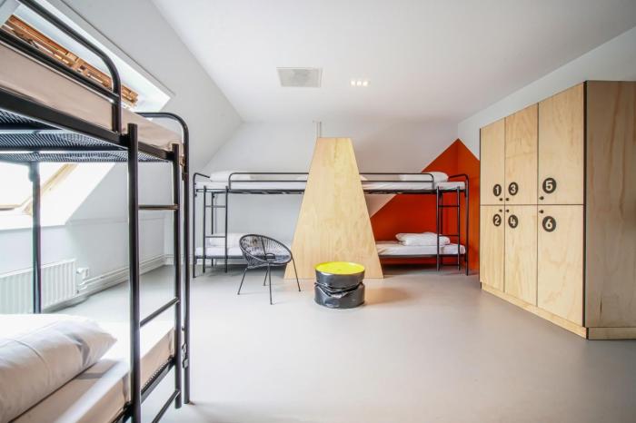 via amsterdam hostel