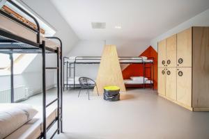 via amsterdam hostel