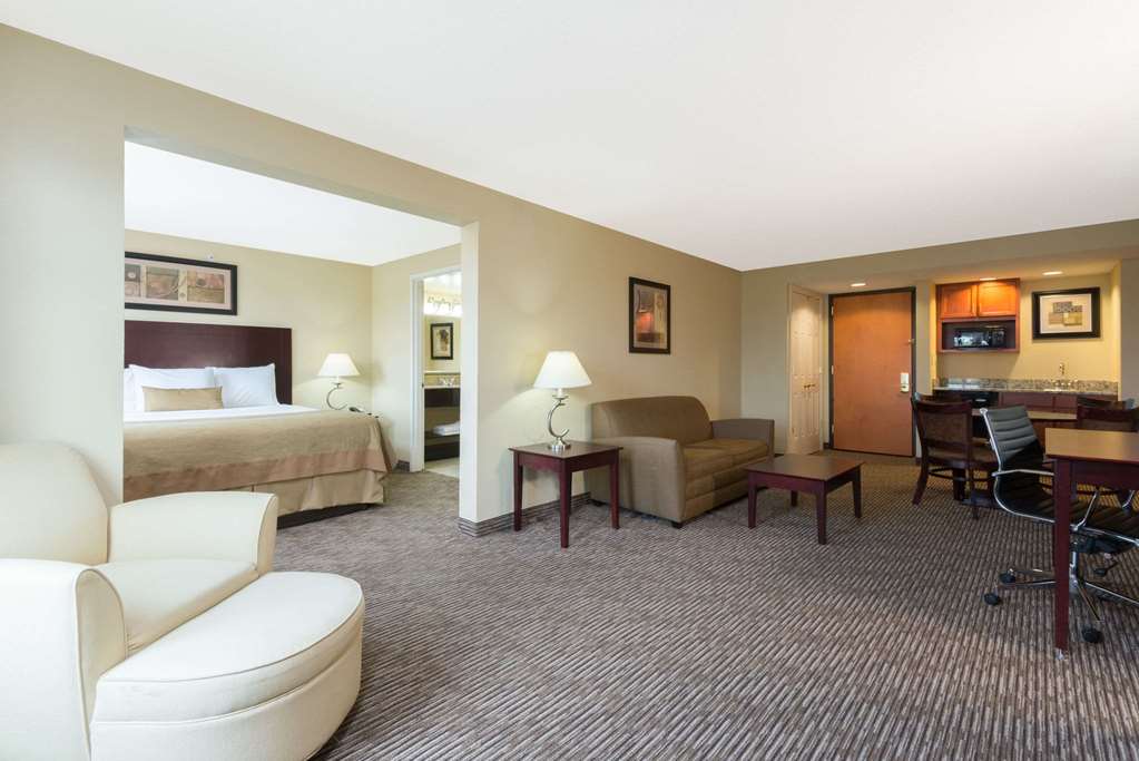 wingate by wyndham dayton fairborn