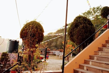 stupa resort nagarkot