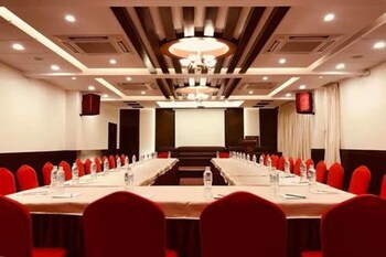 kaveri inn