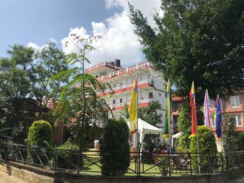 sampada garden resort