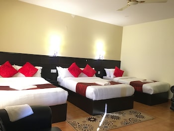 Katero,Near Ratna Mandir,3 star