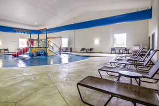 Comfort Suites Johnson Creek Conference Center,Fort Atkinson>>Cambridge,3 star