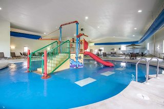 Comfort Suites Johnson Creek Conference Center,Fort Atkinson>>Cambridge,3 star