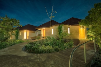 aprota villas arugambay