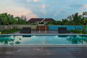 aprota villas arugambay