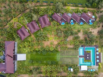 aprota villas arugambay