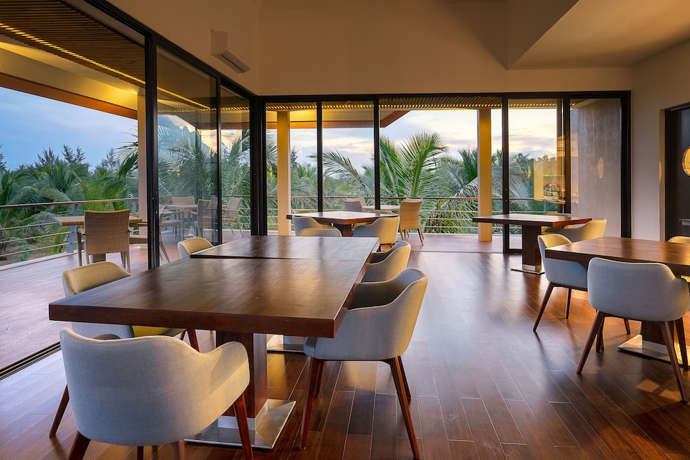 aprota villas arugambay