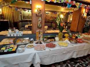 hotel noemi